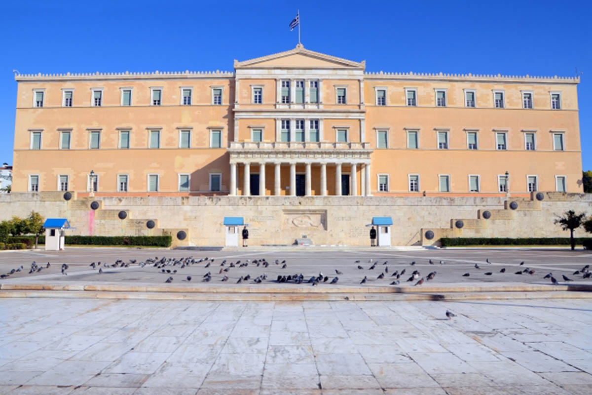 Μάχη για τη βελτίωση των διατάξεων του σχεδίου νόμου για το Ρυθμιστικό της Αθήνας-Αττικής στη Διαρκή Επιτροπή Παραγωγής και Εμπορίου της Βουλής.